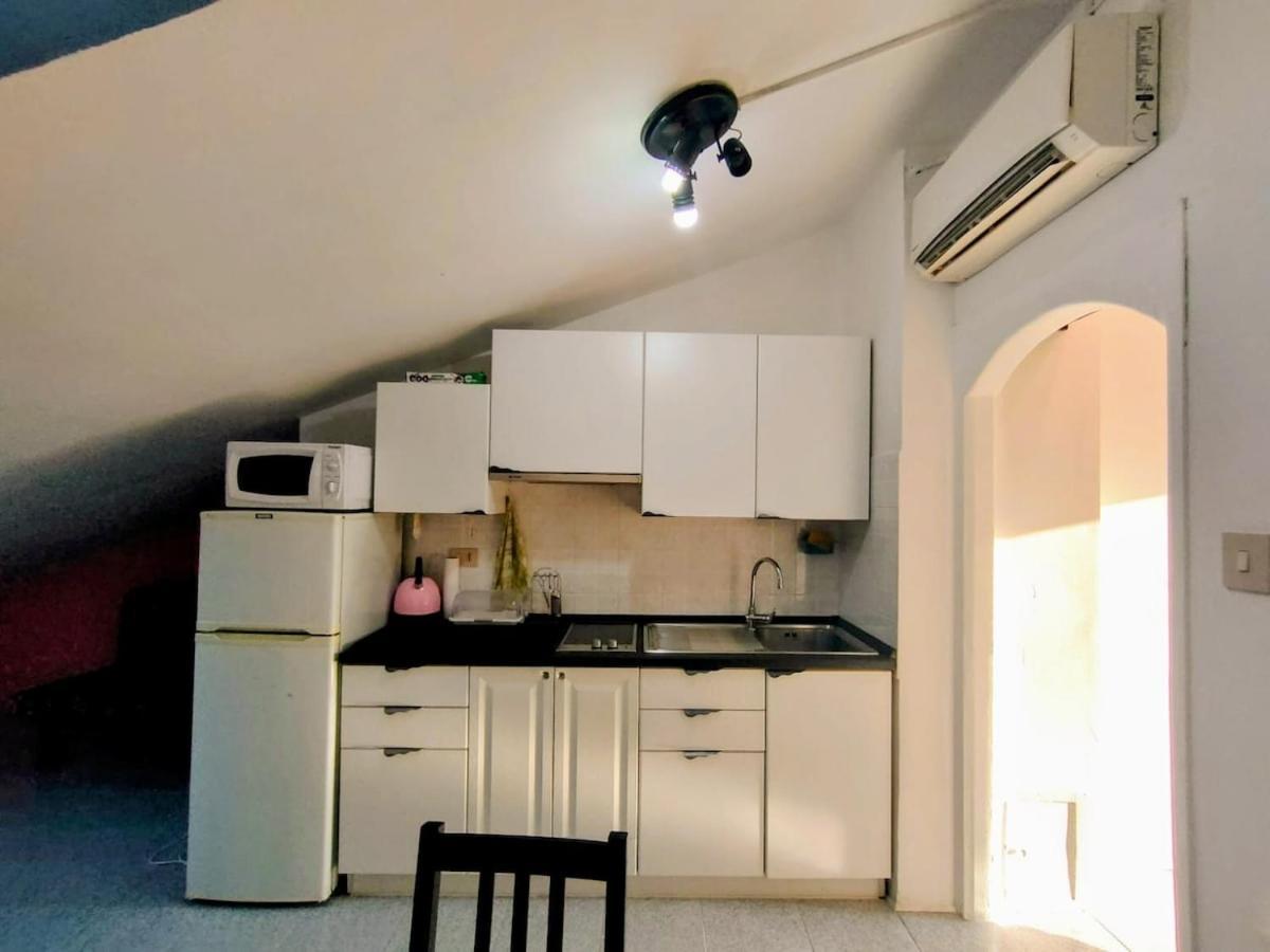 Appartamento Guasco's Monolocale Con Ampio Terrazzo *