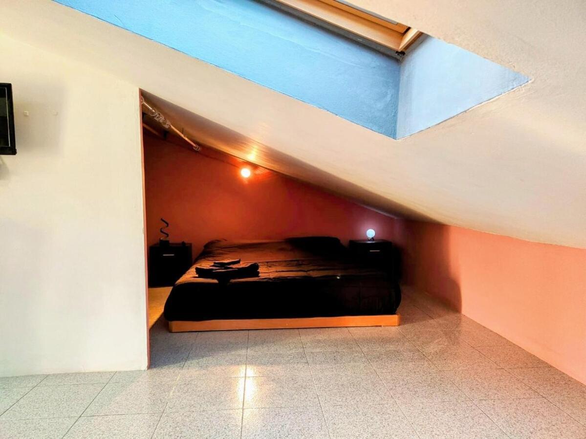 Guasco's Monolocale Con Ampio Terrazzo Appartamento